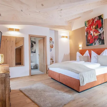 Dorfwirt Sandgruber Ges.m.b.h Pensión 3*